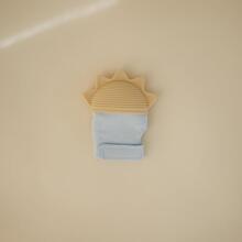 Mushie Silicone Teether Mitten Sun Art.101743  Silicone rattle (100% natural)