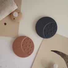 Mushie  Silicone Teether Moon Art.2560316 Силиконовая погремушка (100% натуральная)