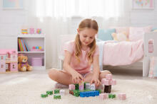 Magnetic Building Blocks Set for Children 96 Pieces Cubes Pink Castle