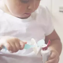 Haakaa 360° Silicone Toothbrush  Art.BHK075-LA Lilac первая зубная силиконовая щетка