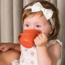 BabyOno Training Cup Art.1463/09  ergonomiska treniņu krūzīte,120ml