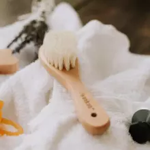 Haakaa Wool Baby Hair Brush Art.SGE012 Mīksta matu suka ar dabīgiem sariem,2 gab