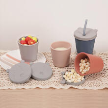 Haakaa Silicone Sippy Cup Art.BHK151-R Rust  Silicone educational mug, 150 ml.