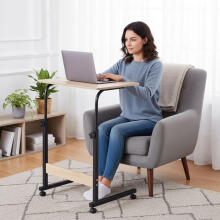 Mobilais klēpjdatora galds – sānu galds krēslam gaiši ozola krāsā, ModernHome