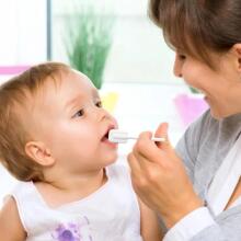 Kidsworld Oral Care Stick Art.278739  мягкая марлевая палочка/скребок для ухода за полостью рта у младенцев,