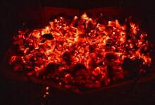 Natural Hardwood Charcoal Art.279740 Премиальный древесный уголь— натуральный уголь для гриля и BBQ,2 кг