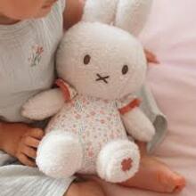 Little Dutch Doll Soft Toys Miffy Art.NIJN352 Mīksta rotaļlieta Zaķis, 30 сm