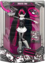 Monster High Reel Drama – Draculaura Black & White Collectible Doll with Life-Size Poster