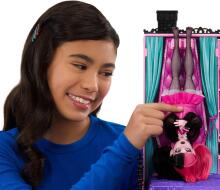 Monster High Buh-tique Hotel Folding Dollhouse Playset – Creepy Hotel with Surprises & 13+ Accessories