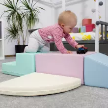Corner Climber – mīksts rotaļu kāpšanas un kustību komplekts bērniem