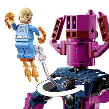 LEGO Marvel Fantastiskā Četrinieka cīņa pret Galaktusu
