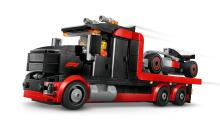 LEGO City F1 izstādes kravas automašīna ar Audi F1 sacīkšu automašīnu