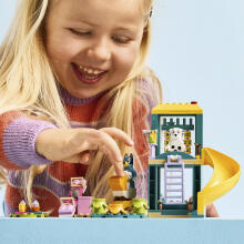 LEGO 4PLUS Rotaļu laukums ar Bluey un Chloe