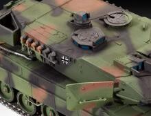 Revell plastmasas modelis Leopard 2 A6/A6M 1:72