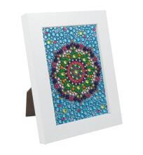 Buki Mirdzošā Mandala