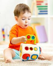 Vanmor Busy Cube for Toddlers Kids 10 in 1 Art.39963  Attīstoša rotaļlieta Sensoru kubs