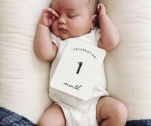La bebe™ 12 Baby Monthly Cards Art. 44306, Perfect Gift for Newborn Photo Sessions