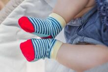 Soxo Baby Art.68671  Komplekts kokvilnas stilīgas zeķītes 0-12 m. + aproce ar grabulīti