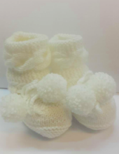 La bebe™ Hand Made Booties Art.66431 Ecru Latvia Mīksti Adīti bērnu zābaciņi