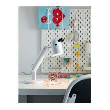 Made in Sweden Krux Art.703.254.68 Galda lampa