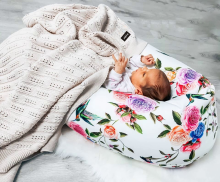 La Bebe™ Rich Maternity Pillow Art.85510 Cars Black-Pink/White Подковка для сна, кормления малыша 30x104 cm