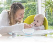 Kidsme Suction Bowl Art.9832 Lime Bļodiņa ar piesūcekņi, vāciņu un termokarotīti
