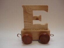 Wood Toys Letter Art.23712 Деревянная буква на колёсиках