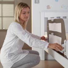Lindam Safe and Secure Soft Bed Rail - Neutral 04447301  Drošības apmalīte gultiņai