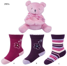 SOXO Baby Gift Set 2907 Подарочный набор 0-24м. Хлопковые стильные носки 3 пары + игрушка
