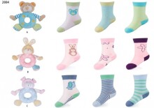 SOXO Baby Dovanų rinkinys 2884 Dovanų rinkinys 0-12m. Stilingos vaikiškos medvilninės kojinės 3vnt. + Žaislas