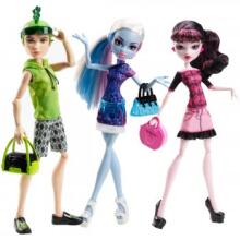 Mattel 2013 Monster HighTravel Doll Y0392  Lelle Draculaura