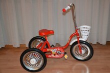 Velo Machine Sparite Tricycle  trīsritenis - ar stipru tērauda rāmi, riteņiem ar gumijas riepām Sarkans