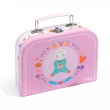 „Djeco“ lagaminas su stalo įrankiais lėlei DJ06557