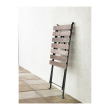 Pagaminta Švedijoje „Tarno Art.698.984.15“ sulankstomas sodo stalas su 2 kėdėmis