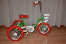 Velo Machine Sparite Tricycle  trīsritenis - ar stipru tērauda rāmi, riteņiem ar gumijas riepām