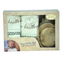 Cloud B Art. 7172-BT Burp Cloth Gift Set - Natural  2 pc set w/ Baby Sheep rattle Bērnu dāvanu komplekts - 2 dvieļiši + mīksta rotaļlieta