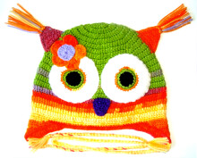 „Happy Ulula“ rankų darbo „Happy Flower Owl 49“ megzta kepurė, 44-55cm dydžio (rankų darbo)