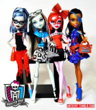 „Mattel Monster High Fashion Pack“ žaidimų rinkinys - Frankie Stein Art. Y0402 Lėlių drabužiai