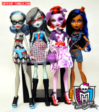 Mattel Monster High Fashion Pack Playset - Frankie Stein Art. Y0402 Leļļu apģērbs