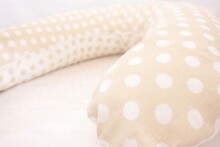 „La Bebe ™“ RICHmedvilnės slaugos motinystės pagalvė, 733385 „Beige Dot“ pasaga maitinimui / miegui / pasaga nėščioms moterims 30x175 cm