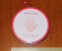 „Pearhead Babyprints Tin Art.82012“ dovanų rinkinys kūdikių kabutėms / rankų atspaudams kurti