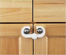 Britton Cabinet Slide Lock Art.B1805 Durvju saslēgs